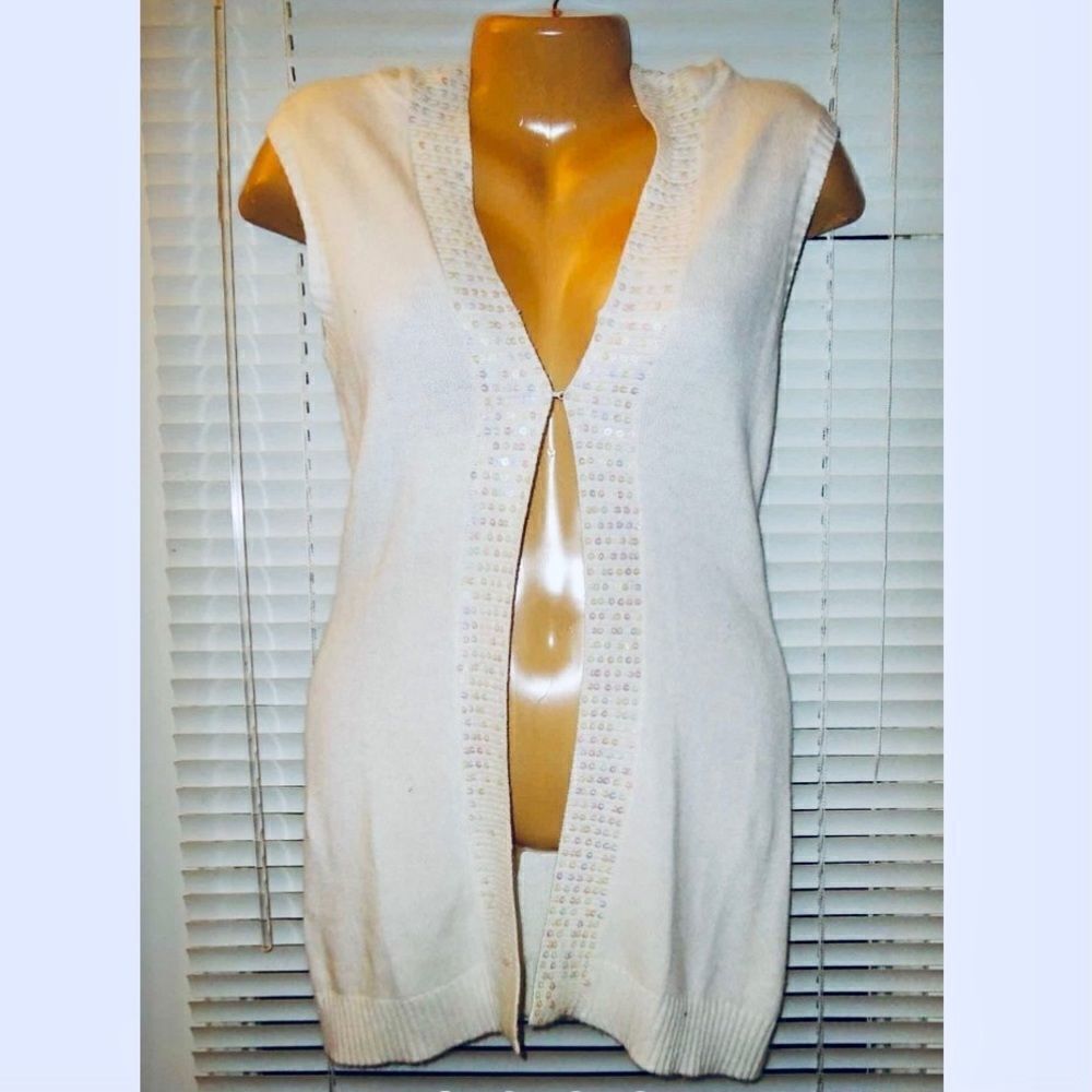 NWT Forever 21 S White (ivory) Hoodie Sequin Vest
